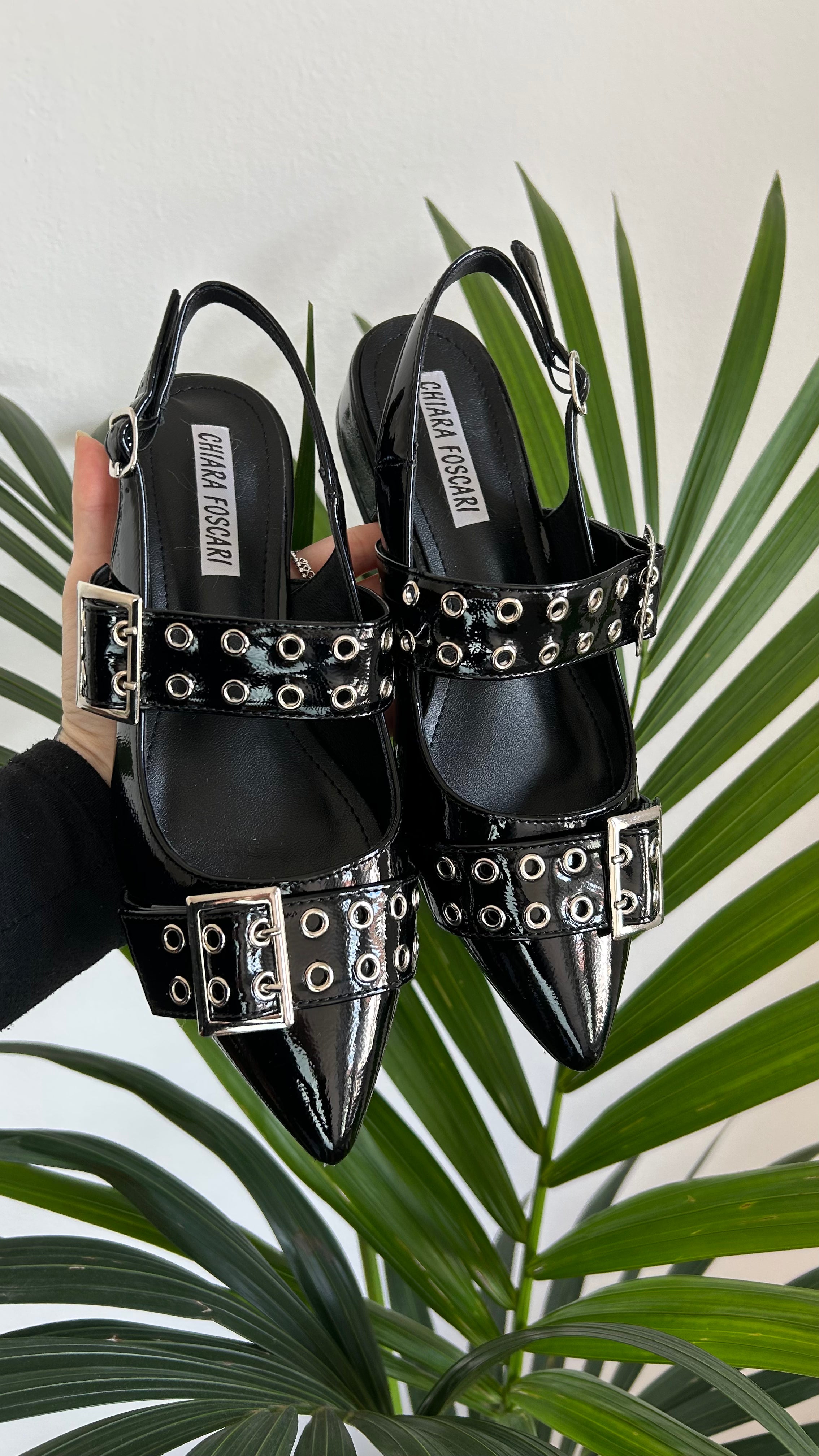 Slingback vernice