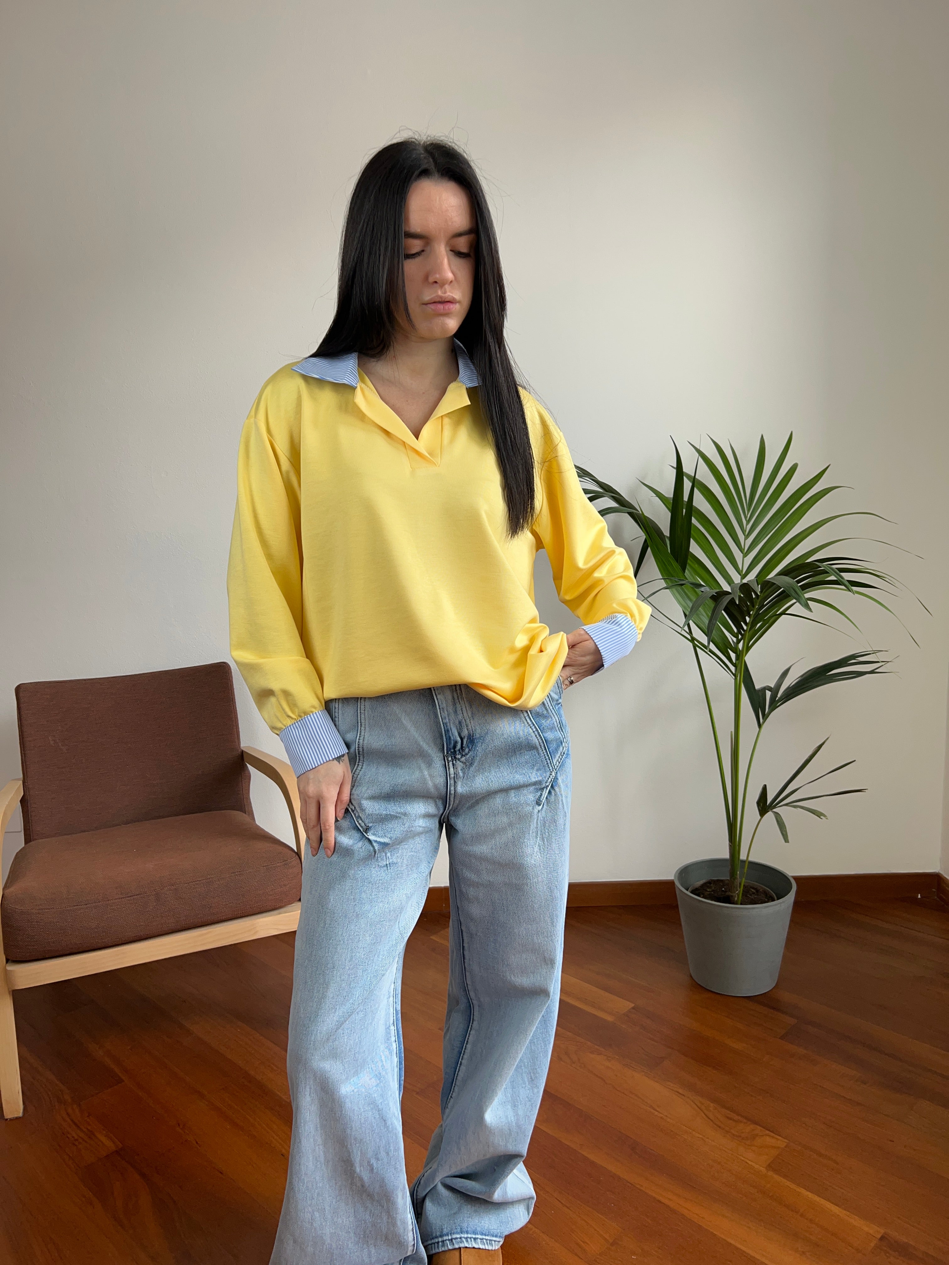 T-shirt office