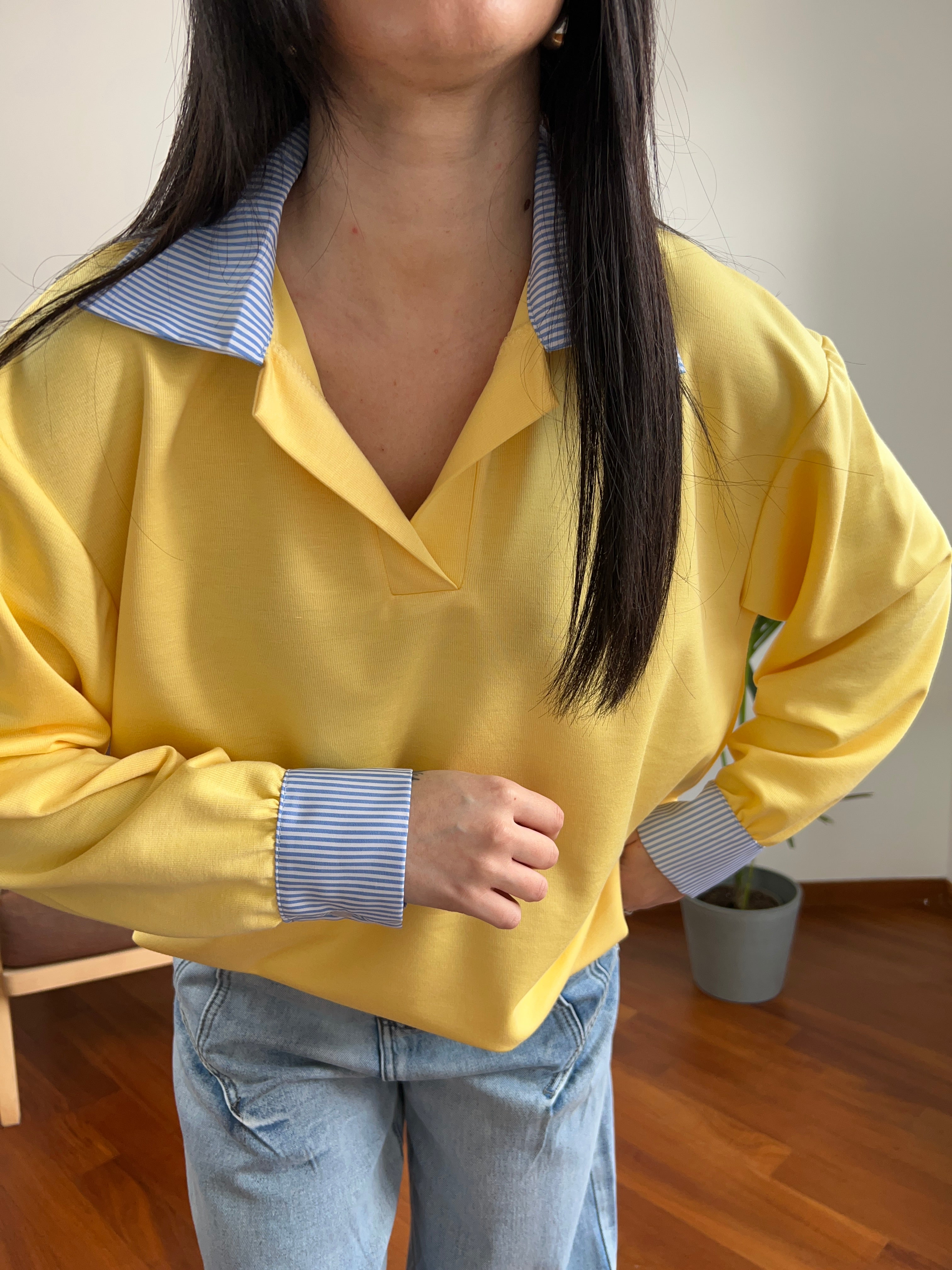 T-shirt office