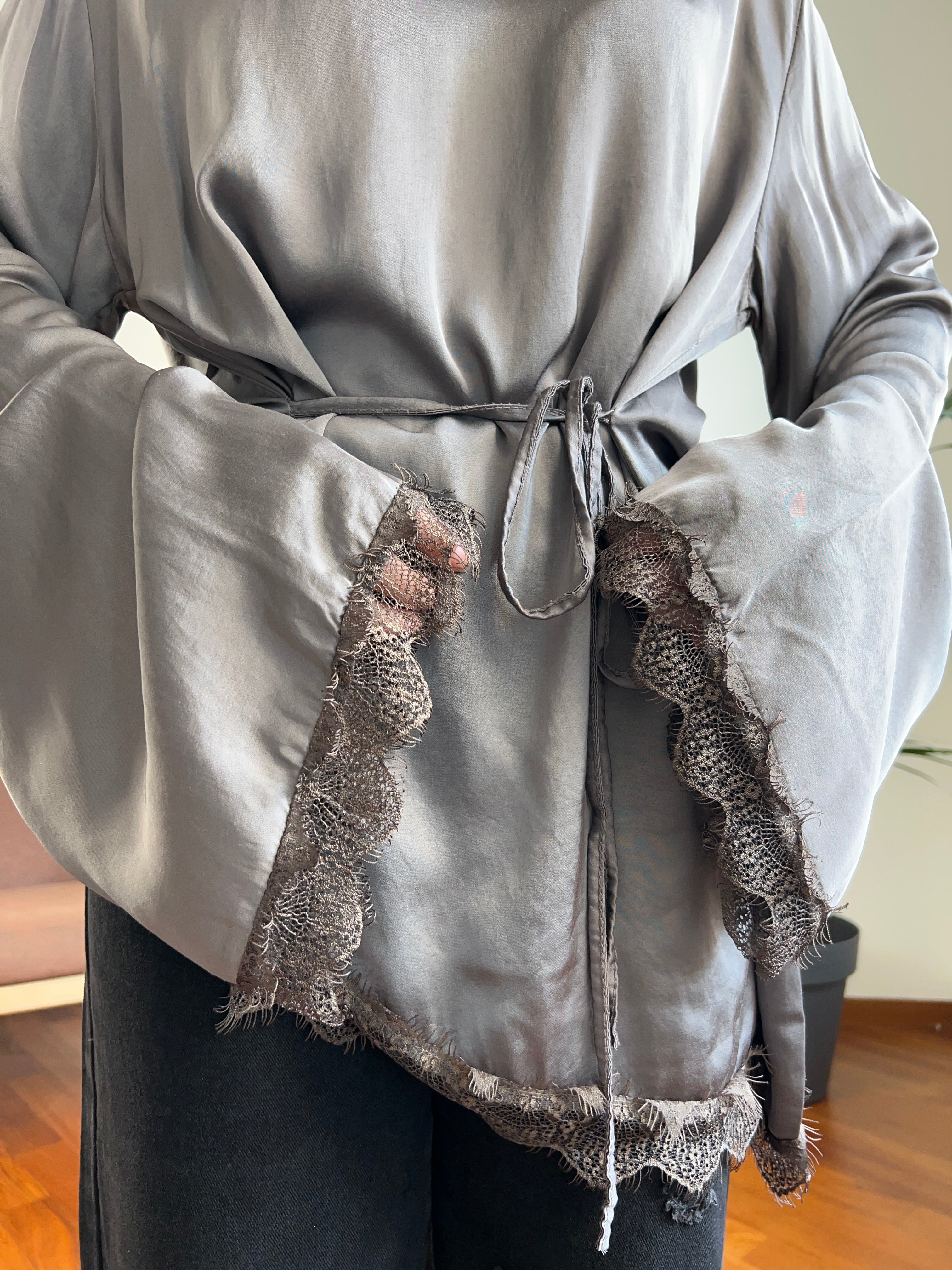 Maglia asimmetrica
