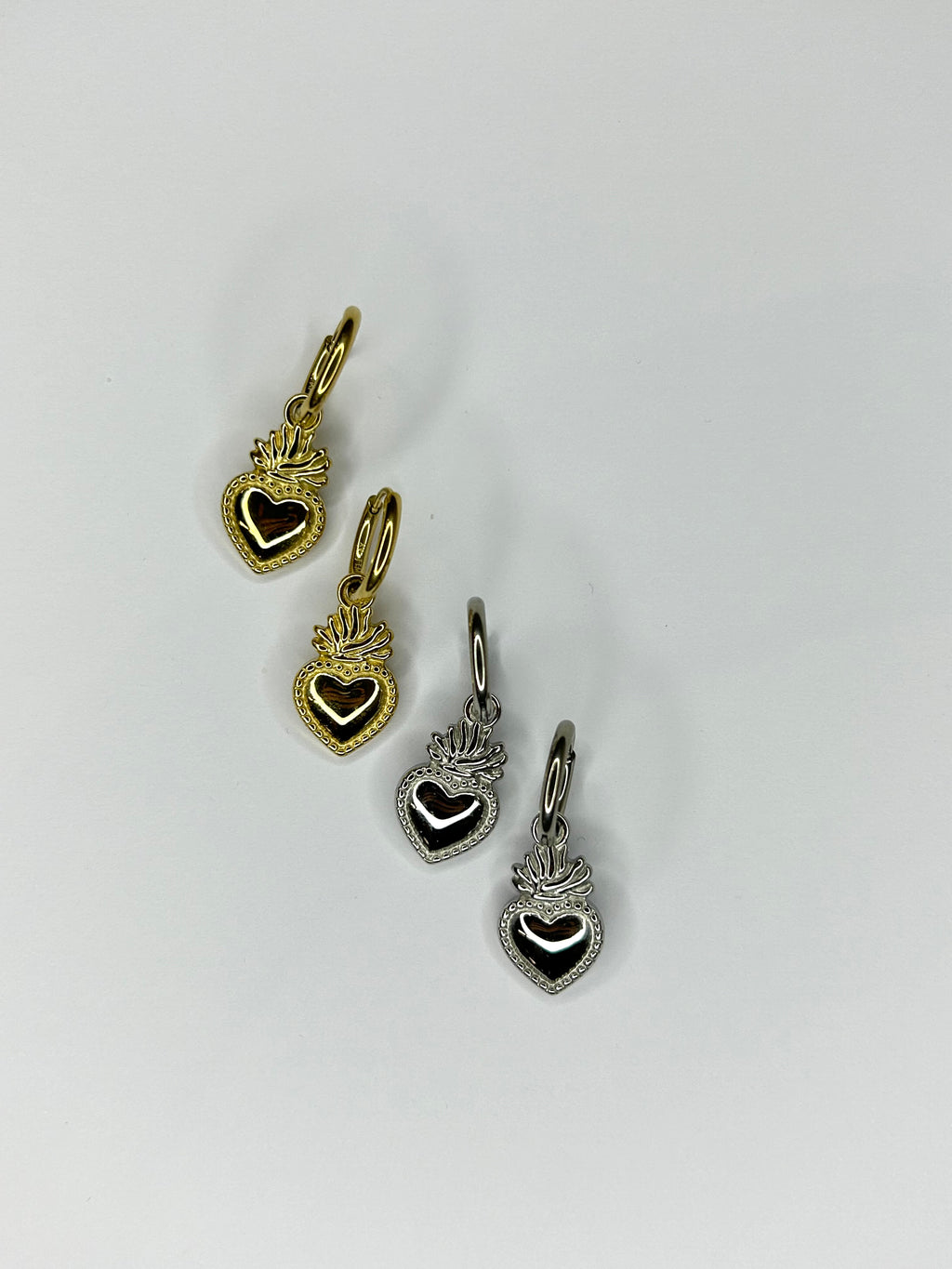 Orecchini cuore sacro