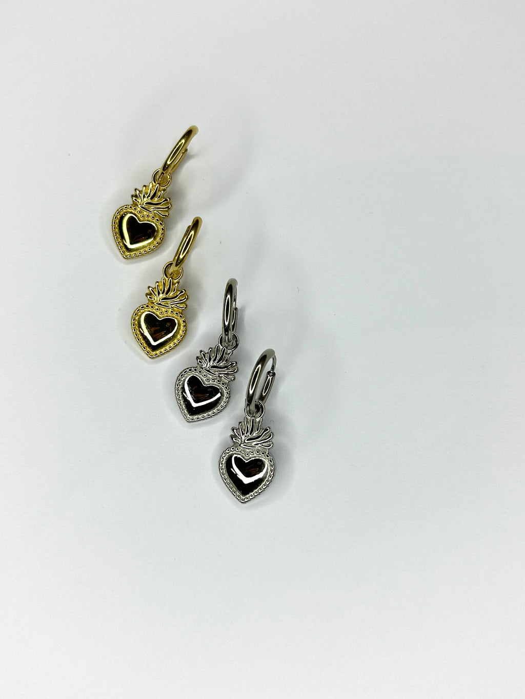 Orecchini cuore sacro