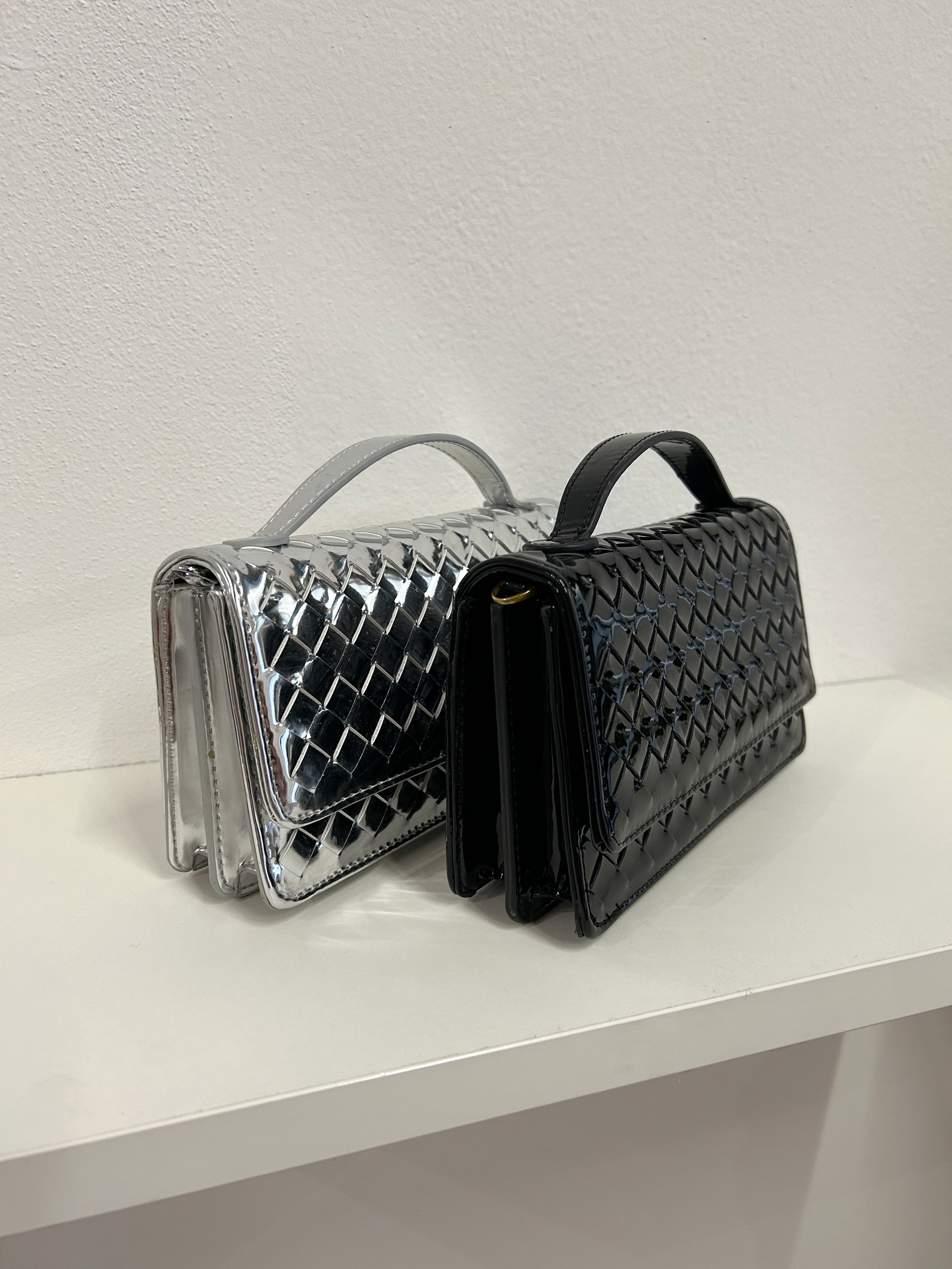 Pochette intrecciata