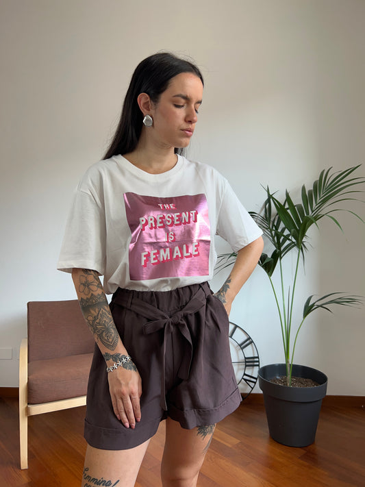 T-shirt female