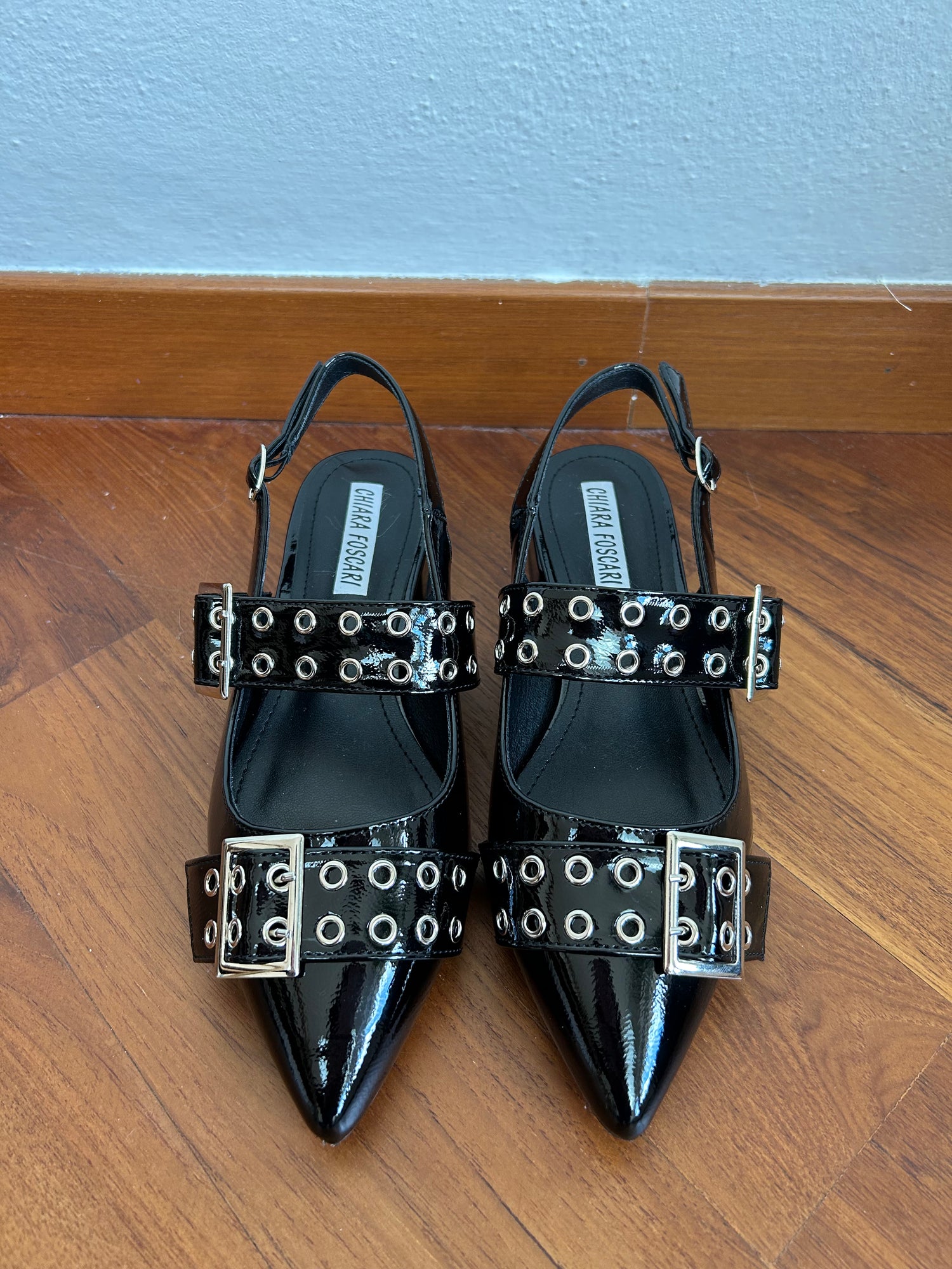 Slingback vernice