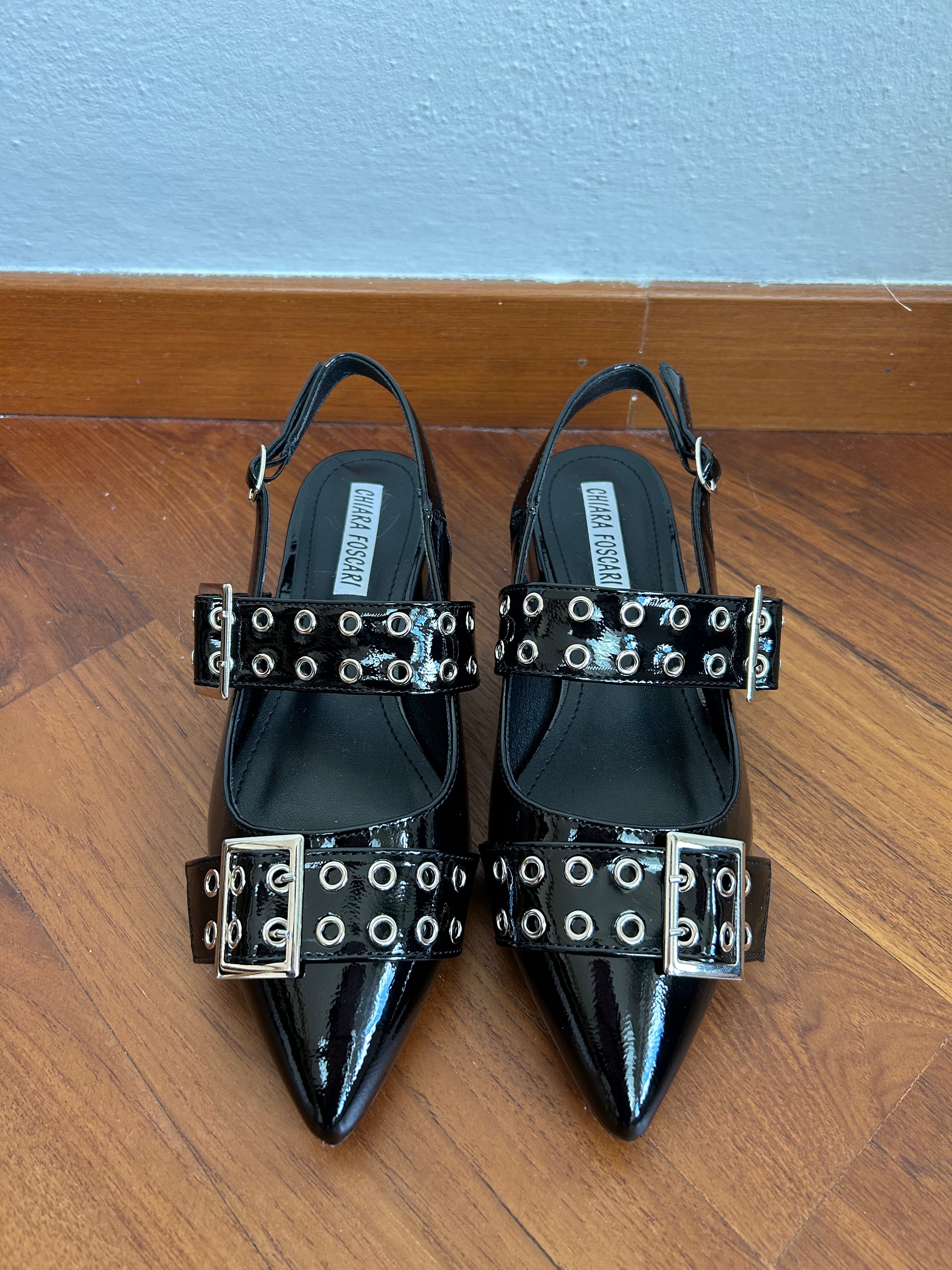Slingback vernice