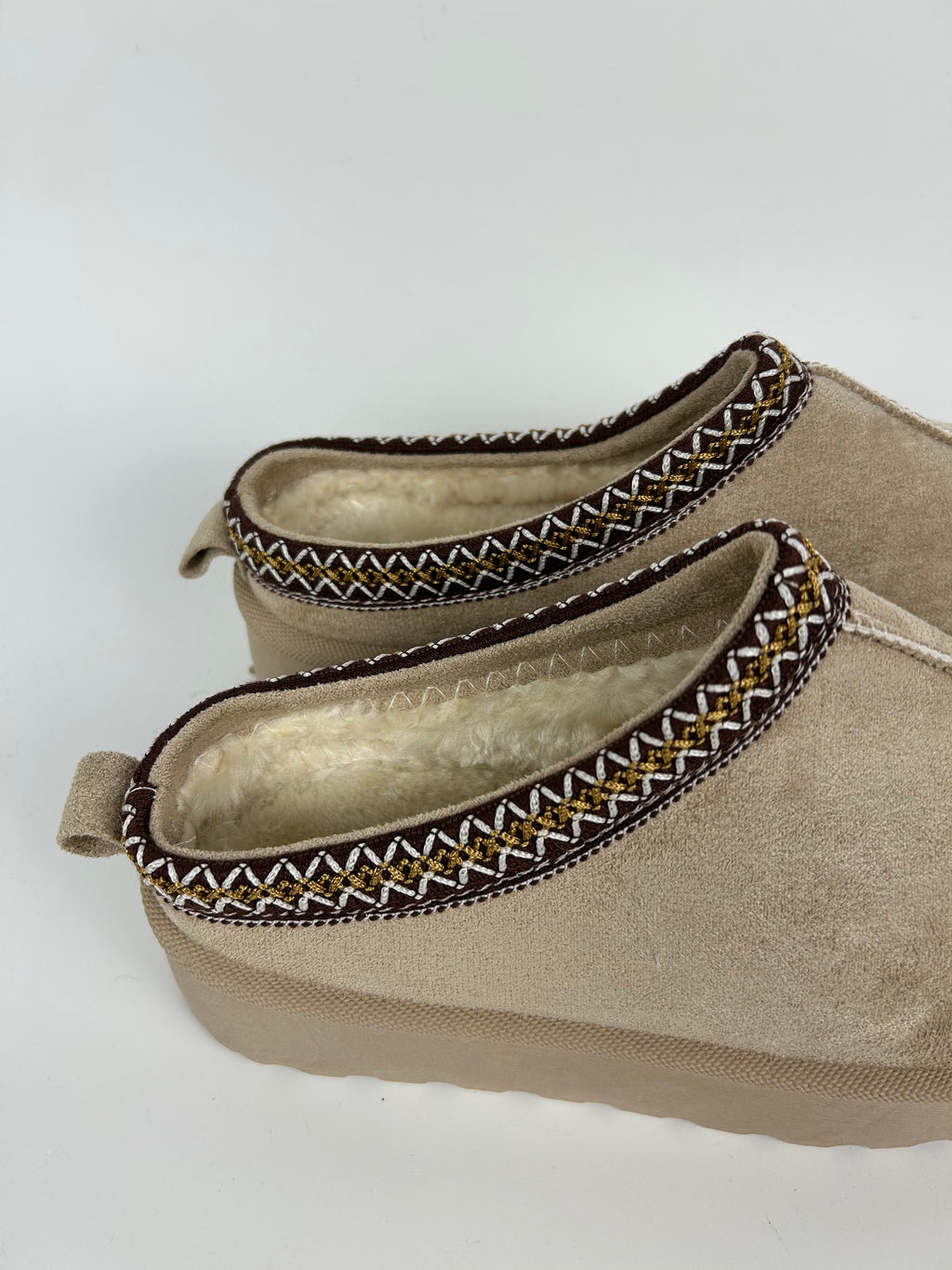 UG Slippers