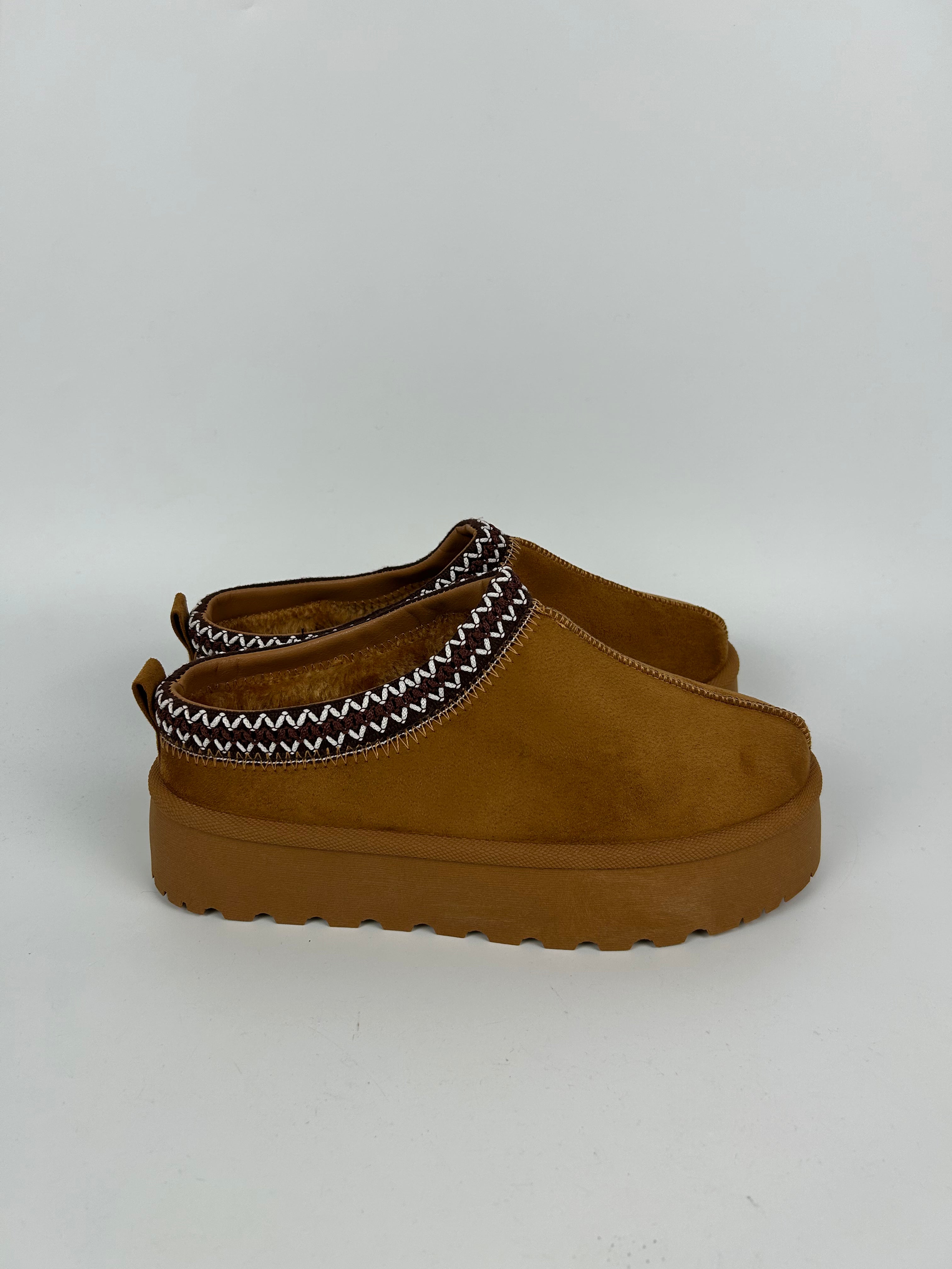 UG Slippers