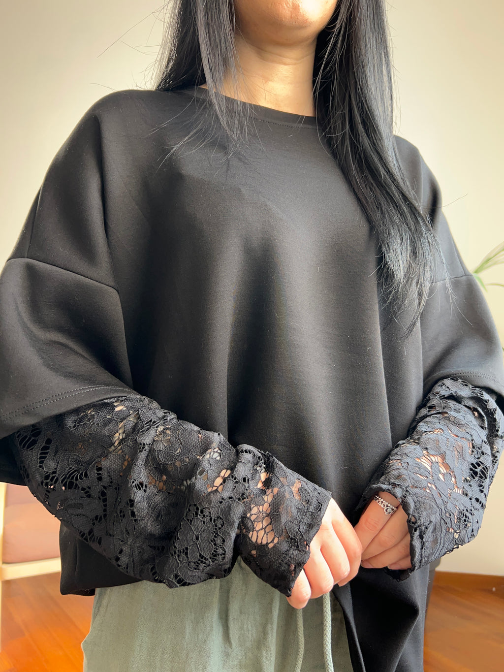 T-shirt lace