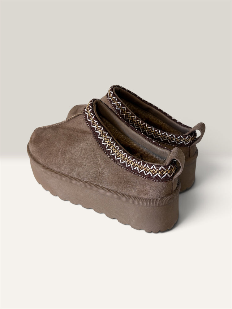 UG slippers taupe
