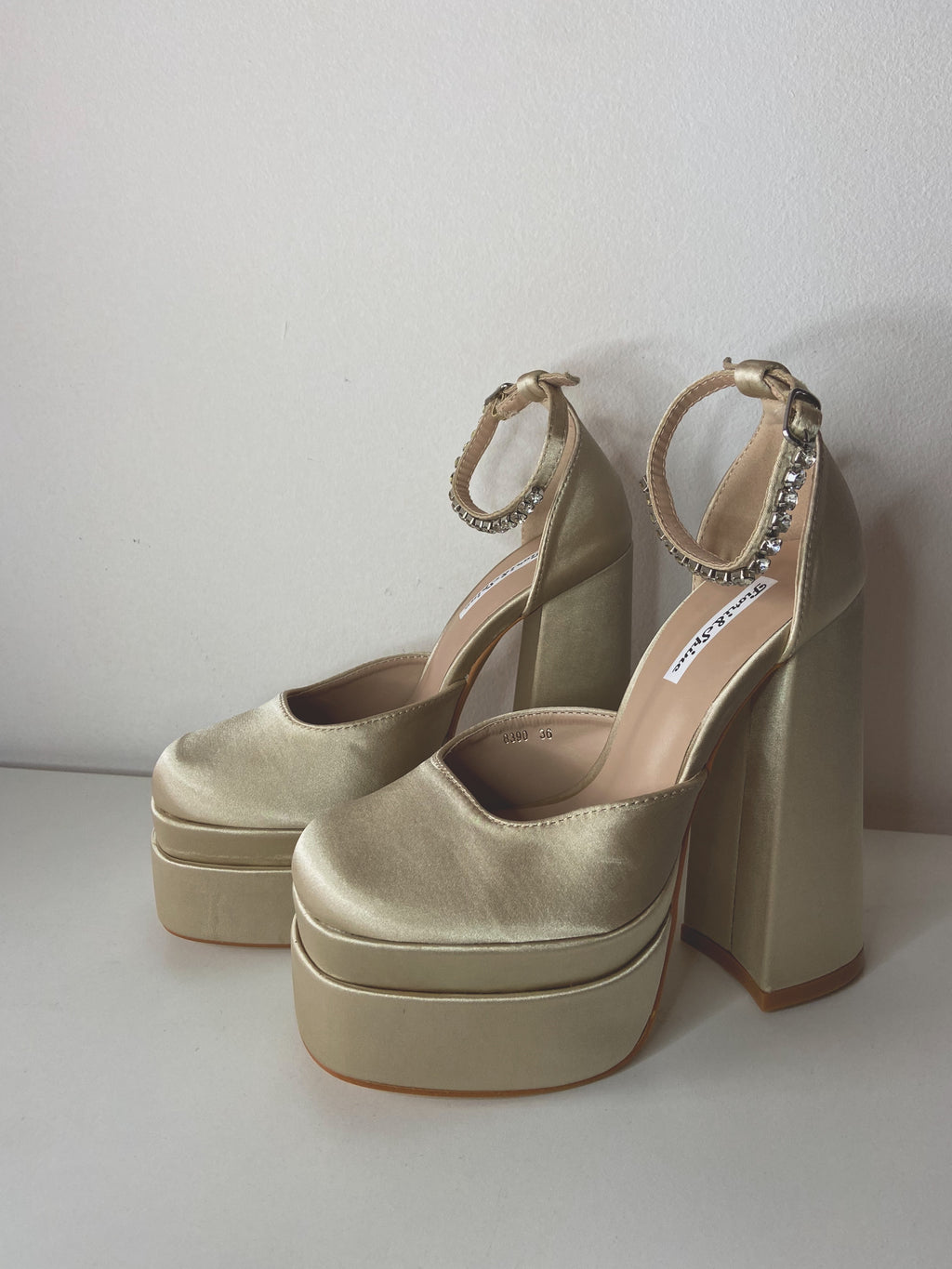 Daisy Shoes ULTIMI 38-39-40