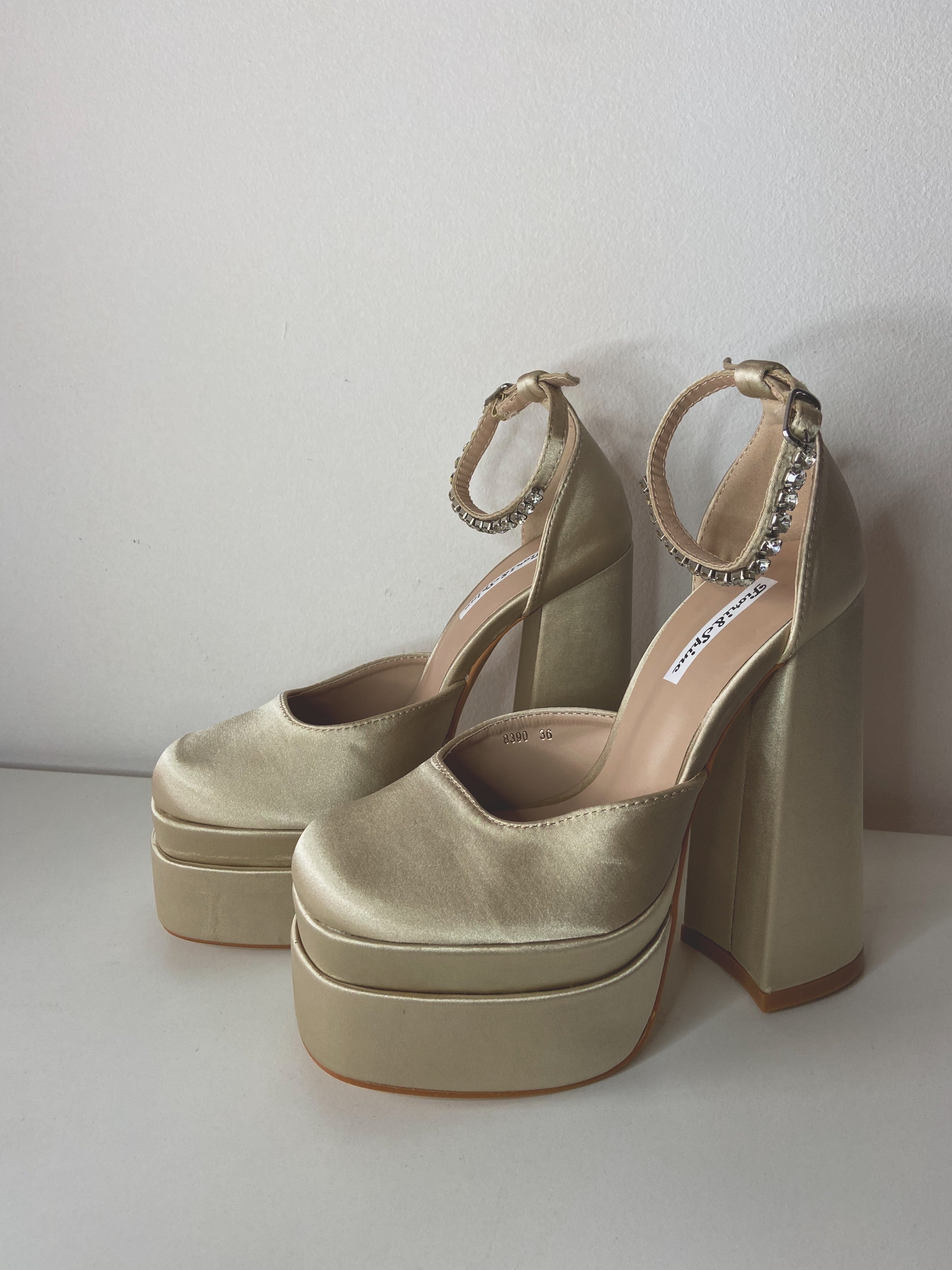 Daisy Shoes ULTIMI 38-39-40