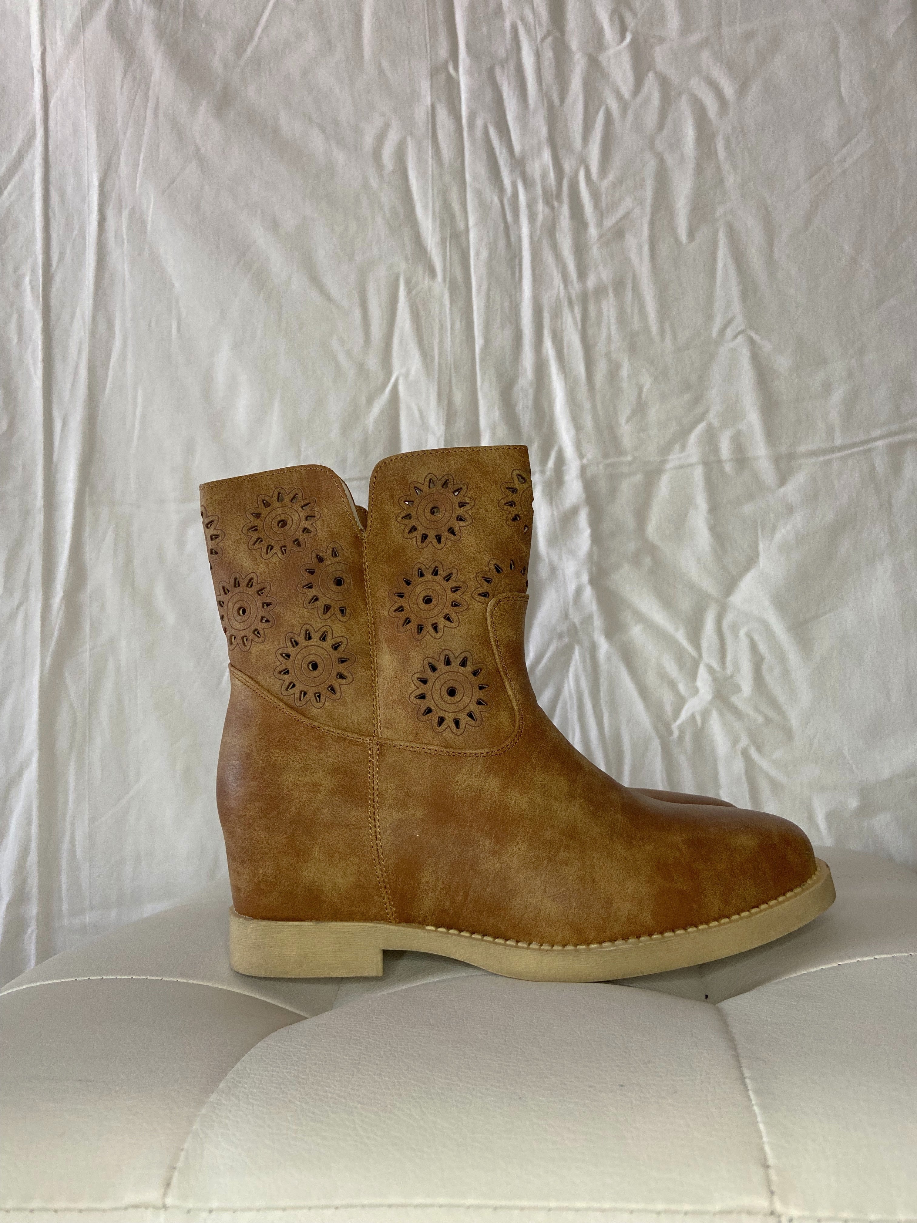 Camel Boots ULTIMI 39 E 41