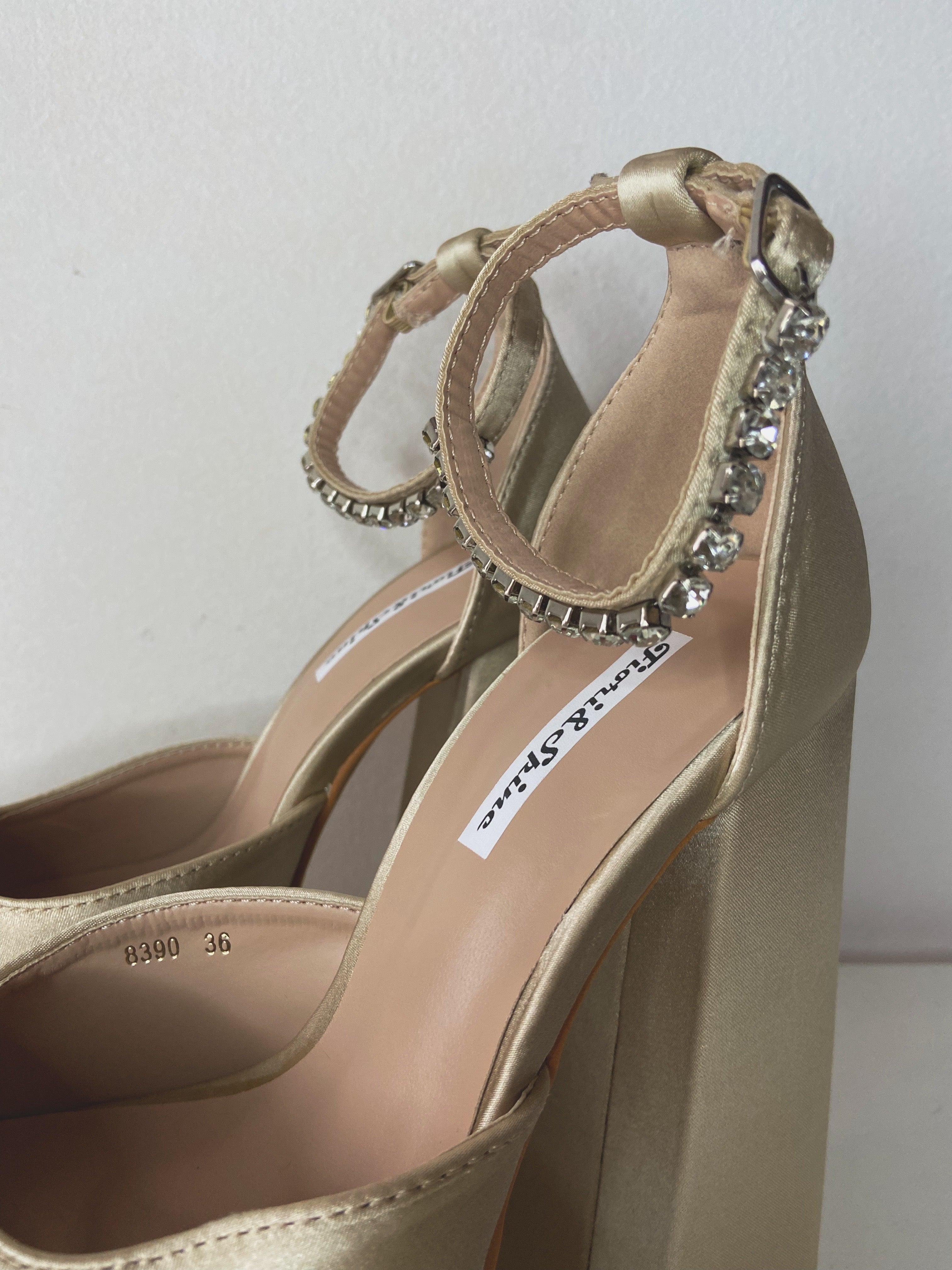 Daisy Shoes ULTIMI 38-39-40